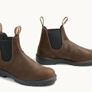 Blundstone Women’s Antique Brown Chelsea Boots Style 1609